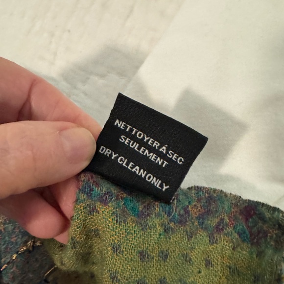 Gorgeous wool & viscose boho print beaded wrap scarf or shawl. Blues, orange red - Picture 9 of 9